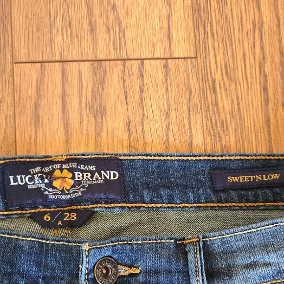 Lucky Brand Sweet N Low  Jeans - Women's Size 6/28 - Picture 7 of 10